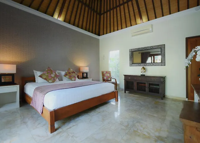 Superb, 800sqm, Pool&Garden Retreat *