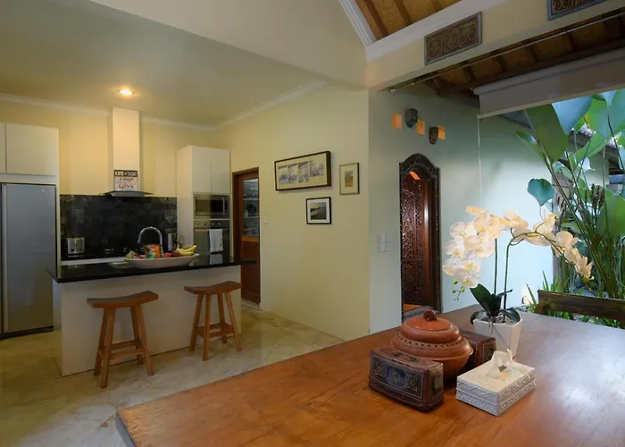 Villa Superb, 800sqm, Pool&Garden Retreat *
