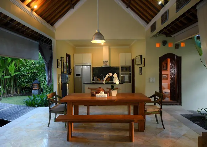 Superb, 800sqm, Pool&Garden Retreat Villa